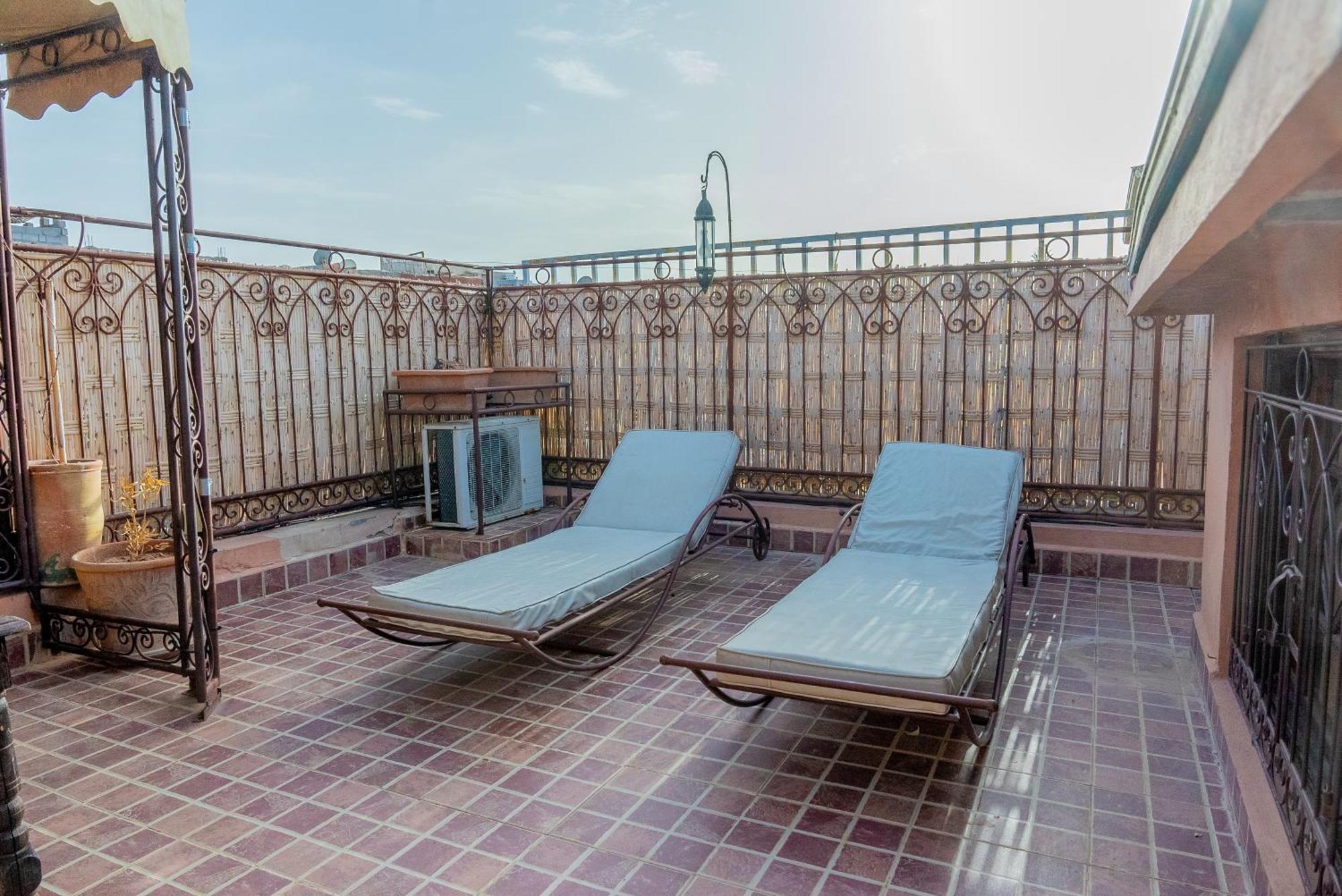 מרקש Riad The Moroccans Pool And Terrace מראה חיצוני תמונה