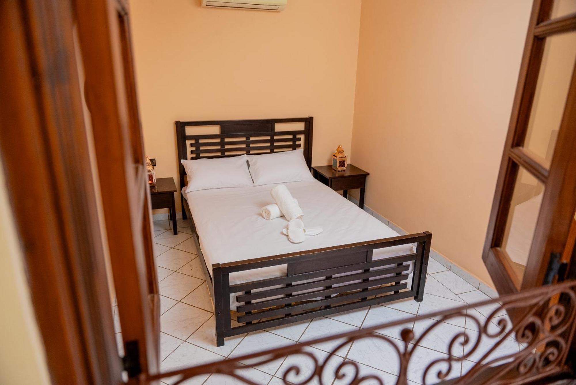 מרקש Riad The Moroccans Pool And Terrace מראה חיצוני תמונה